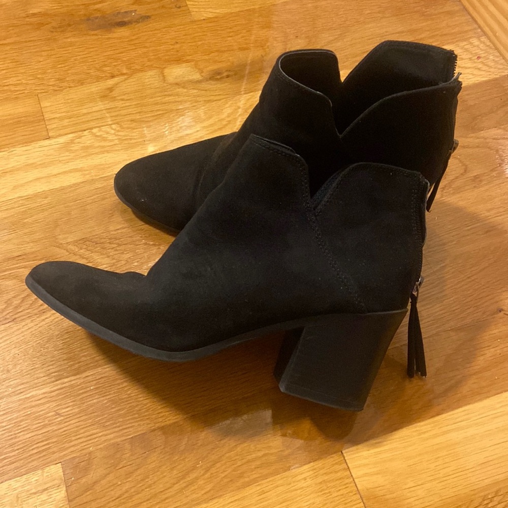 Suede chunky Chelsea heeled ankle boot low
